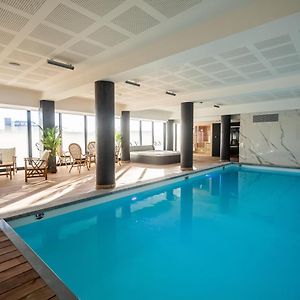 Le Barracuda & Spa, Centre Port, Pieds Dans L'Eau, Vue Mer